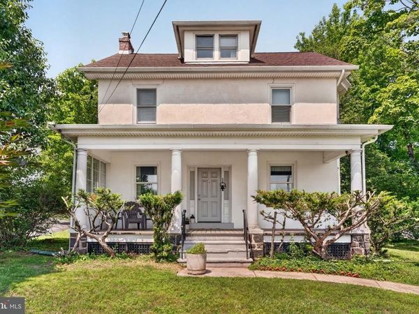 1715 SKIPPACK PIKE, BLUE BELL, PA 19422