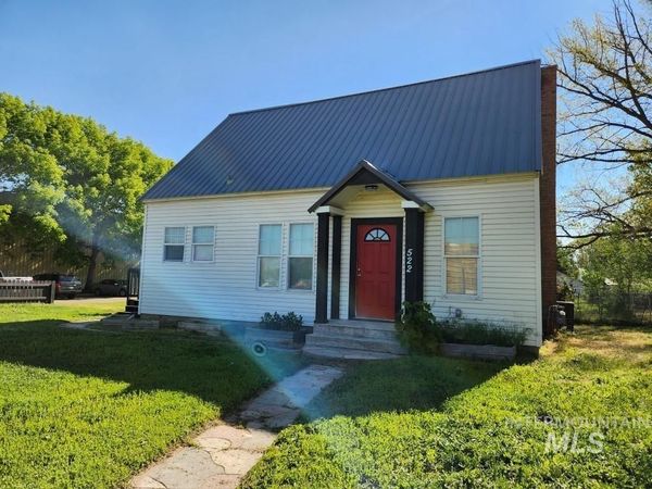 522 N 9th St, Payette, ID 83661