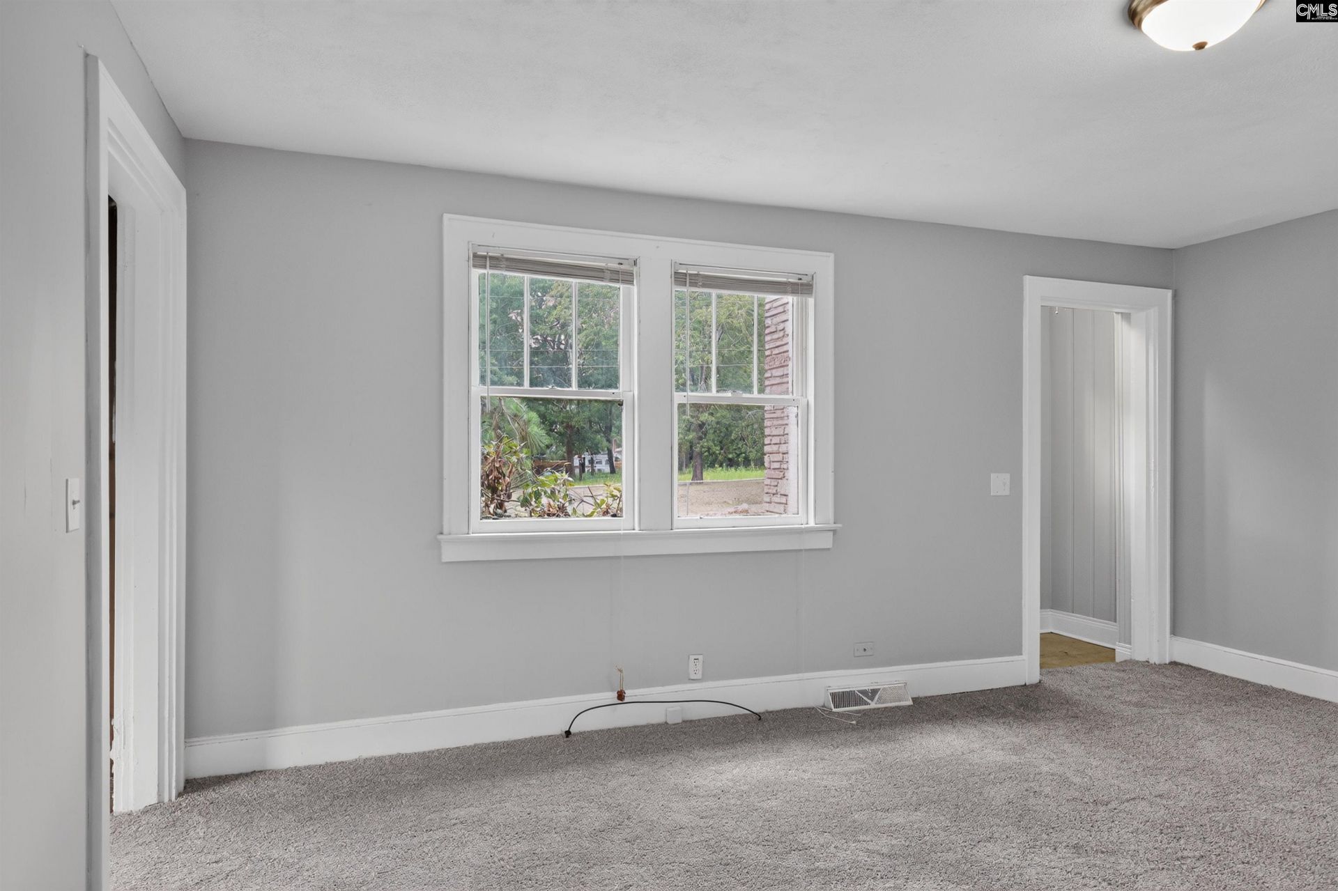 744 Rosedale Arch  Photo 10