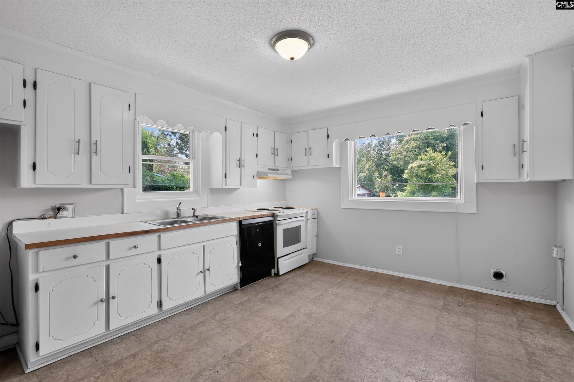 744 Rosedale Arch  Photo 14