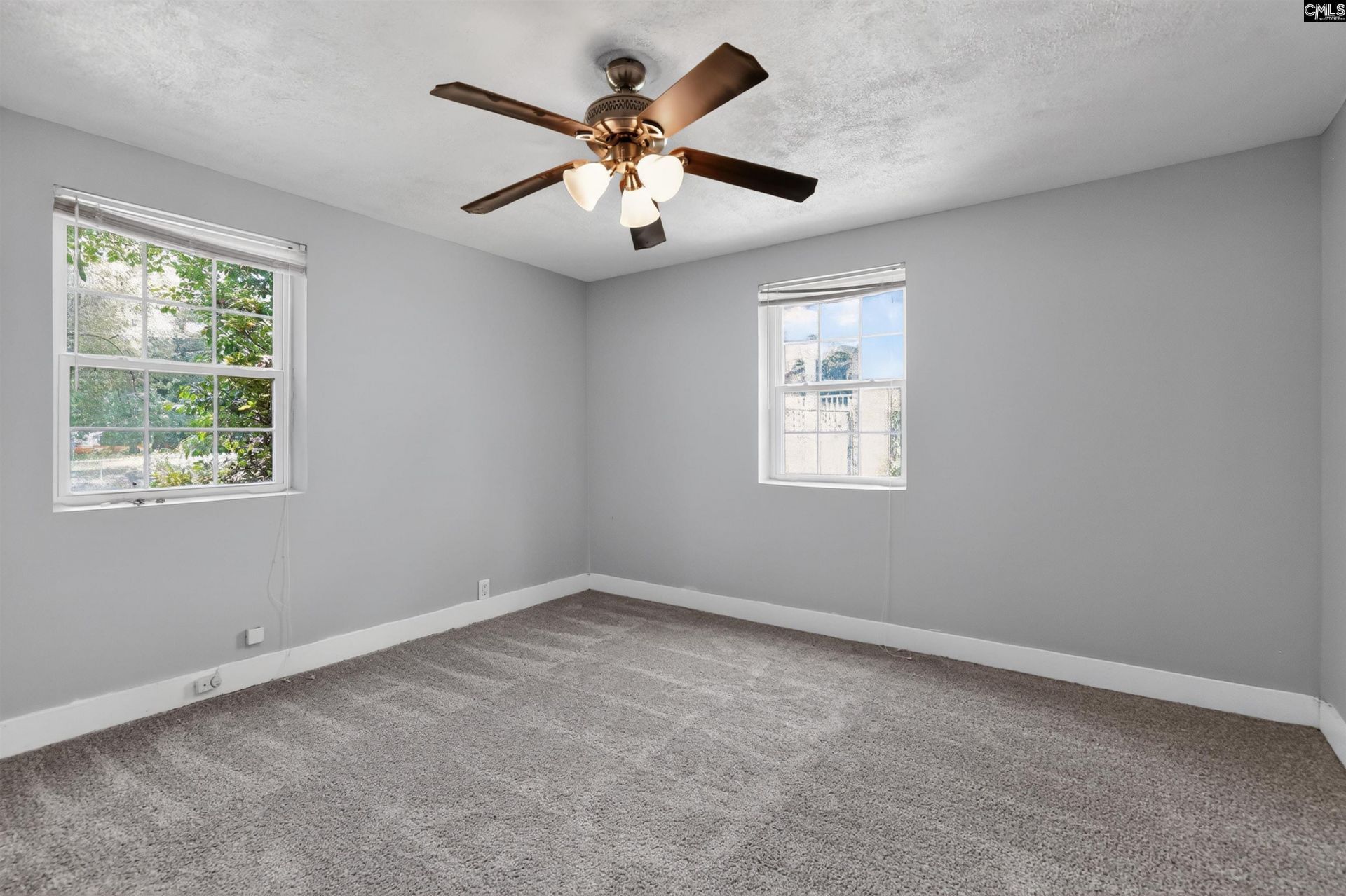 744 Rosedale Arch  Photo 23