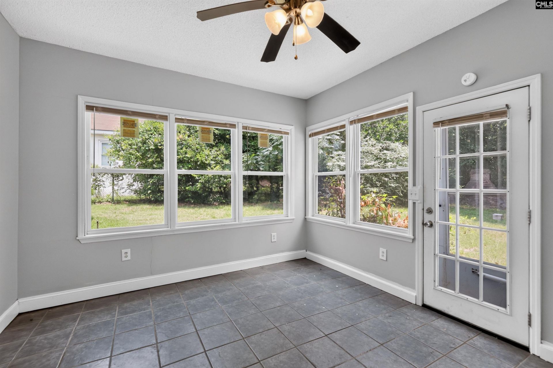 744 Rosedale Arch  Photo 27