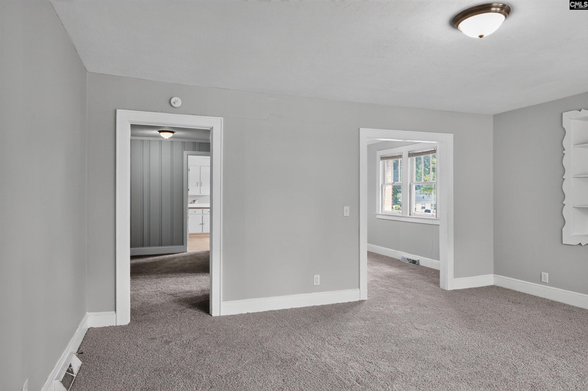744 Rosedale Arch  Photo 8