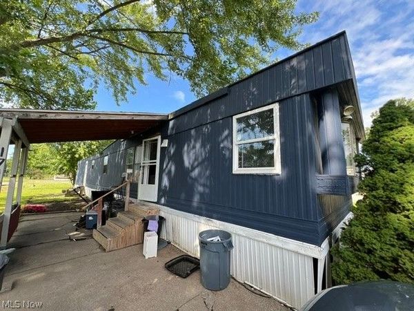 1719 Robin Circle , Ashtabula, OH 44004