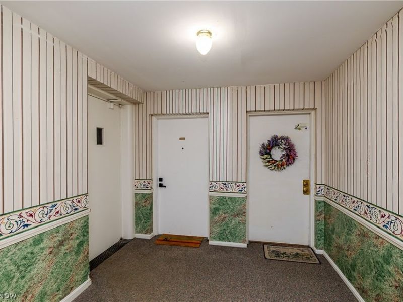 19406 Van Aken Boulevard, Unit 302, Shaker Heights, OH 44122 Photo 17