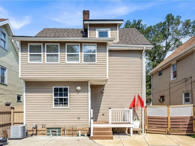 3056 W 115th Street, Cleveland, OH 44111 Photo 4