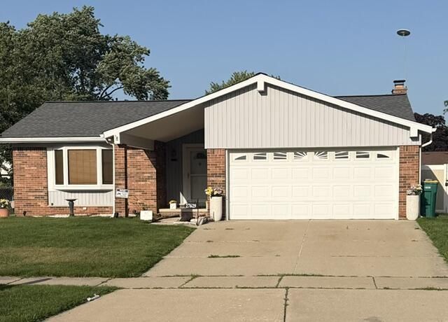 27629 Wyatt Avenue, Trenton, MI 48183 Main Photo