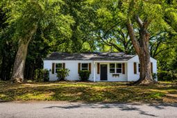 1412 Pocahontas Street photo 4
