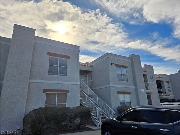 6800 E LAKE MEAD BL Boulevard , Unit 2074, Las Vegas, NV 89156