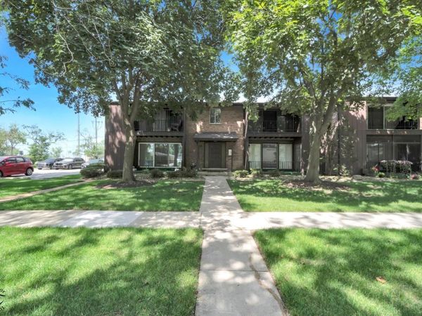 17618 71st Court, Unit 1N, Tinley Park, IL 60477