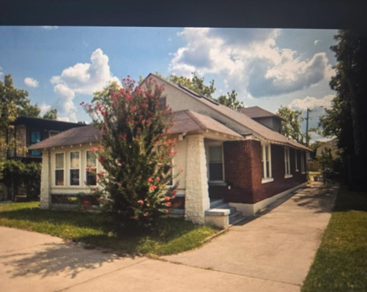 1165 N PARKWAY ST Memphis, TN 38105