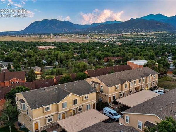 1479 Madison Ridge Heights, Unit B, Colorado Springs, CO 80904