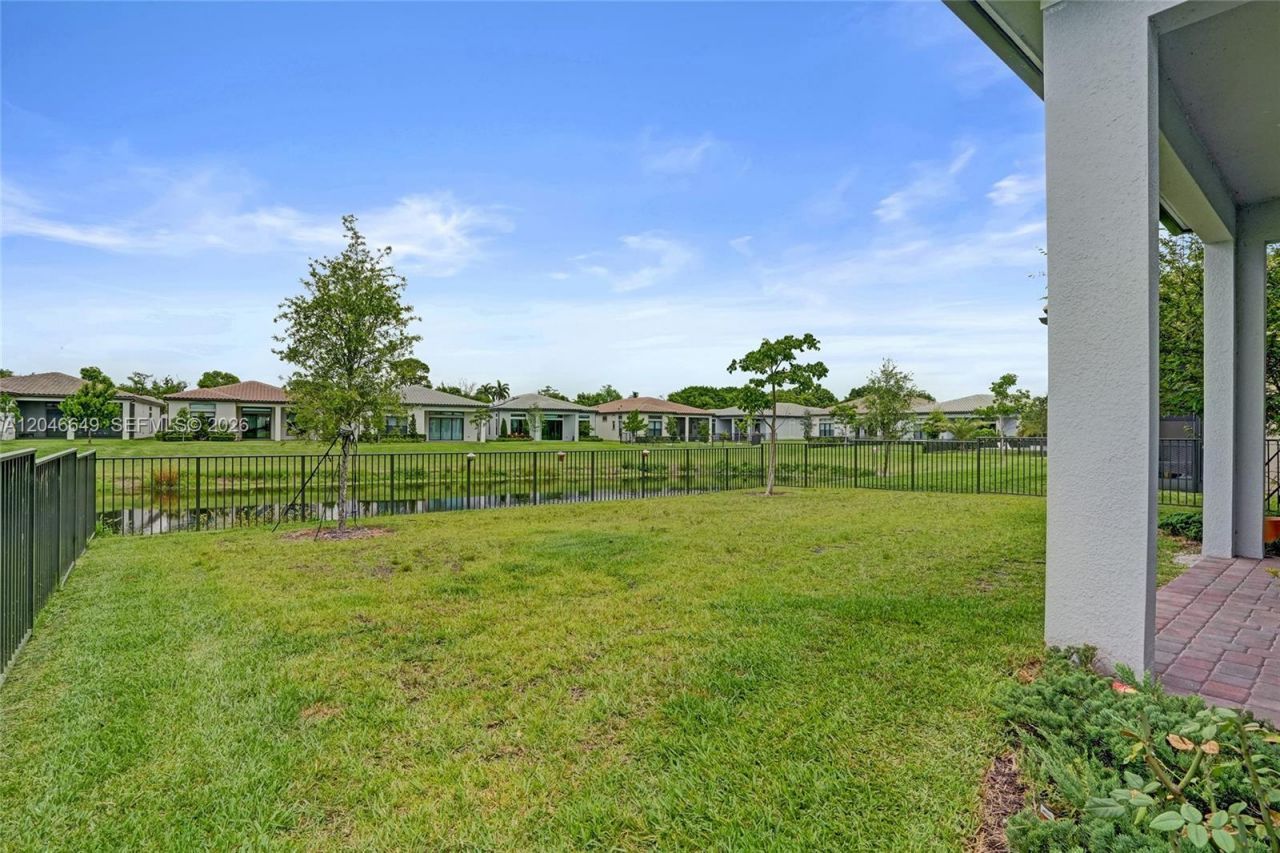 8147 Juniper Dr , Parkland, FL 33067 Photo
