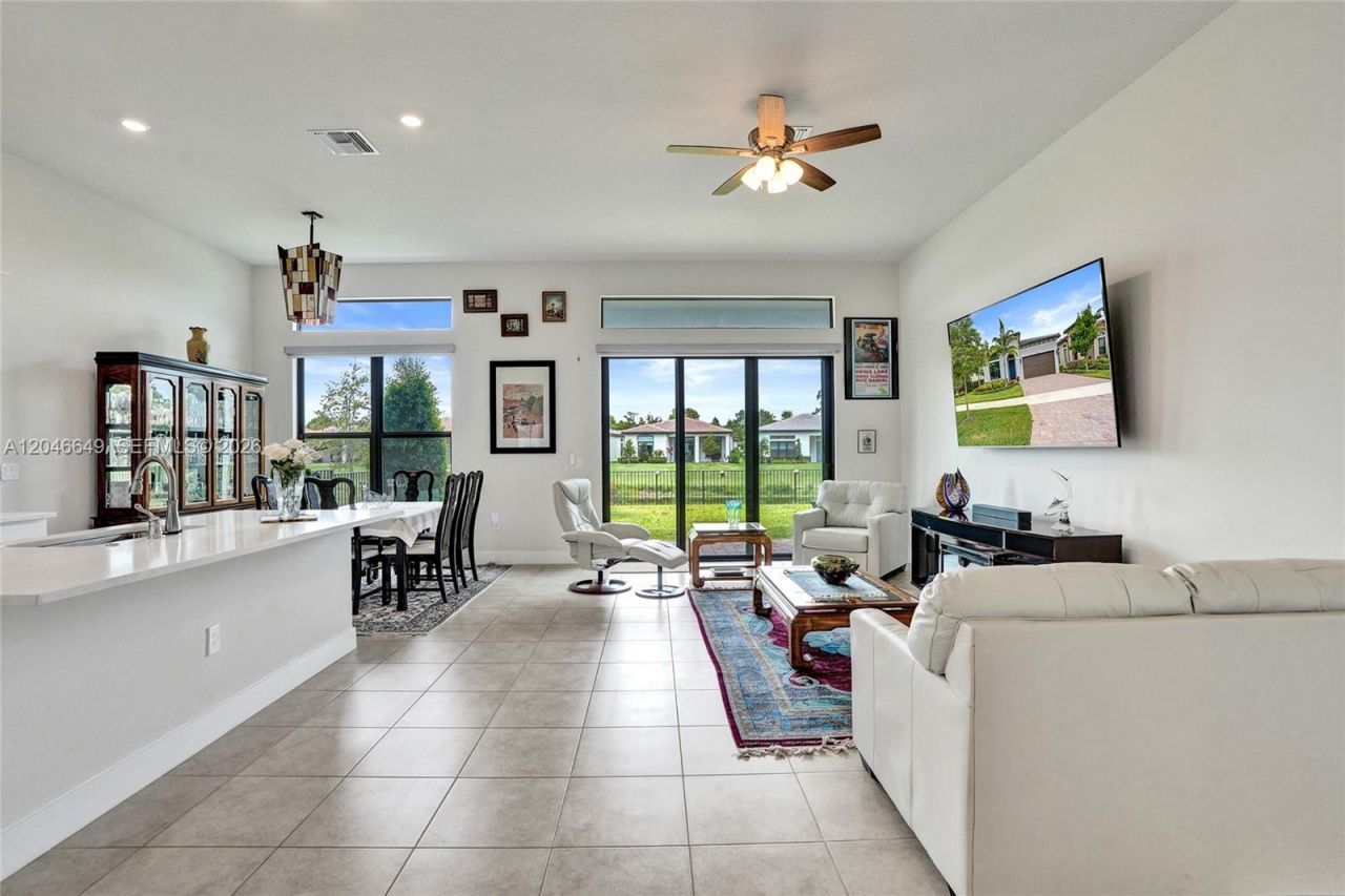8147 Juniper Dr , Parkland, FL 33067 Photo