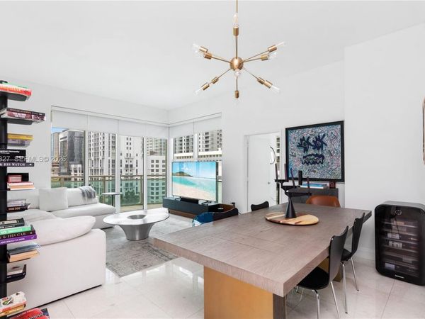 951 Brickell Ave , Unit 1011, Miami, FL 33131