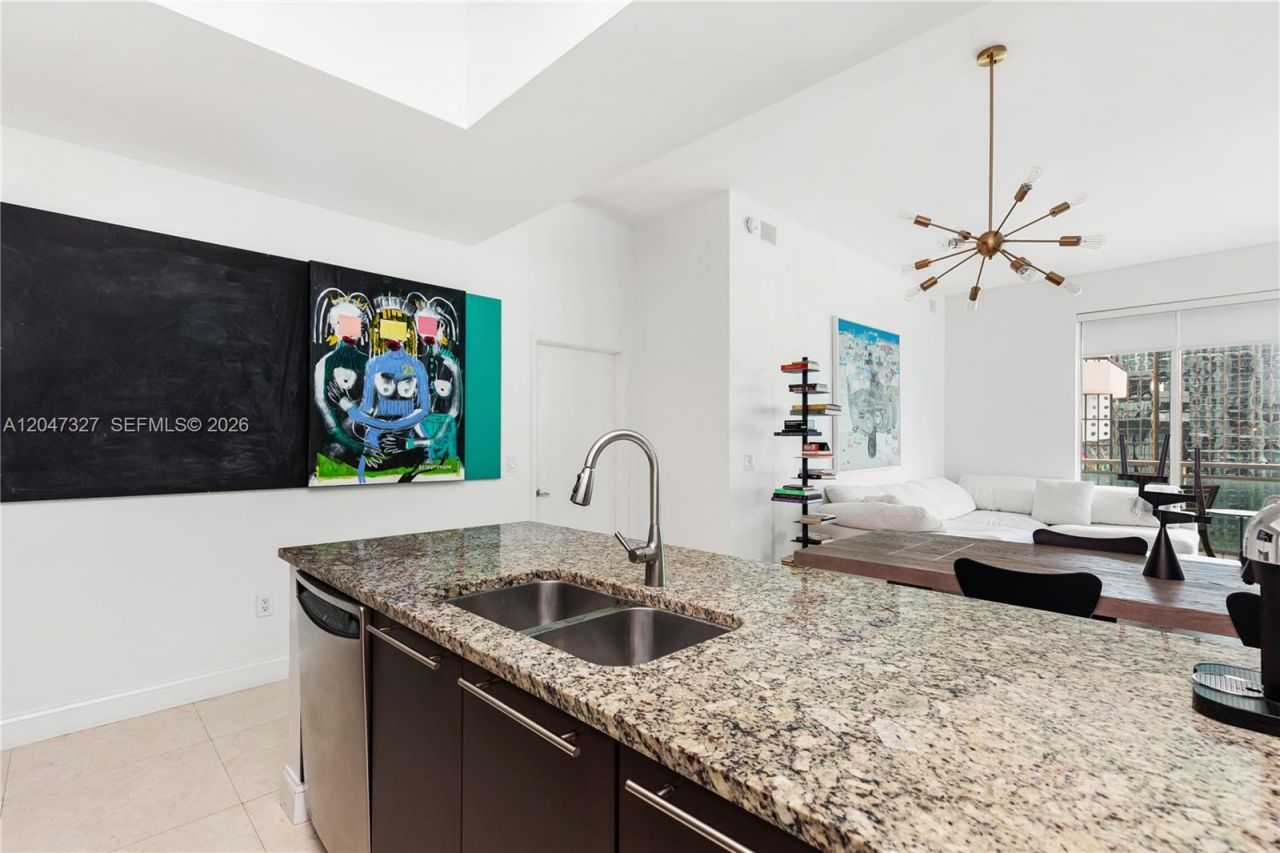 951 Brickell Ave , Unit 1011, Miami, FL 33131 Photo