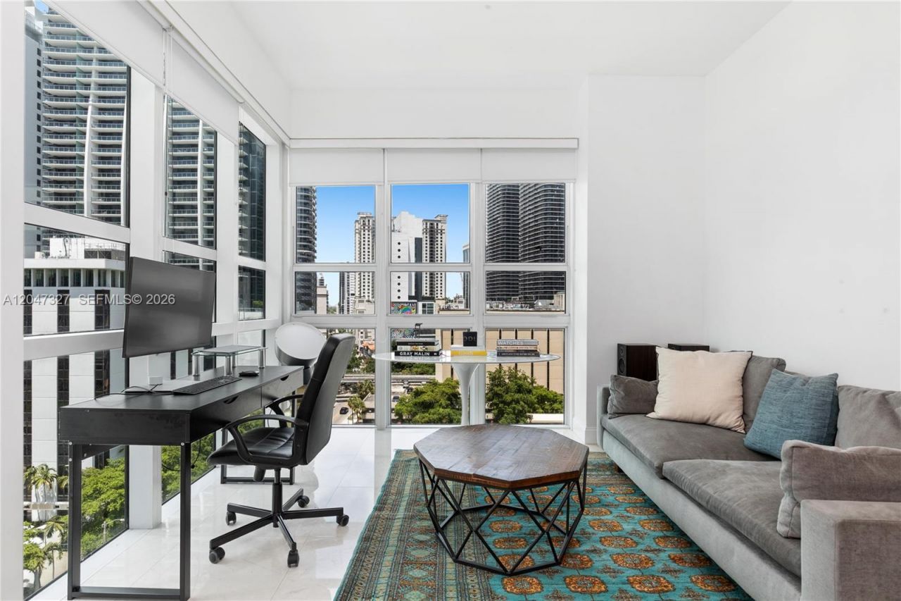951 Brickell Ave , Unit 1011, Miami, FL 33131 Photo