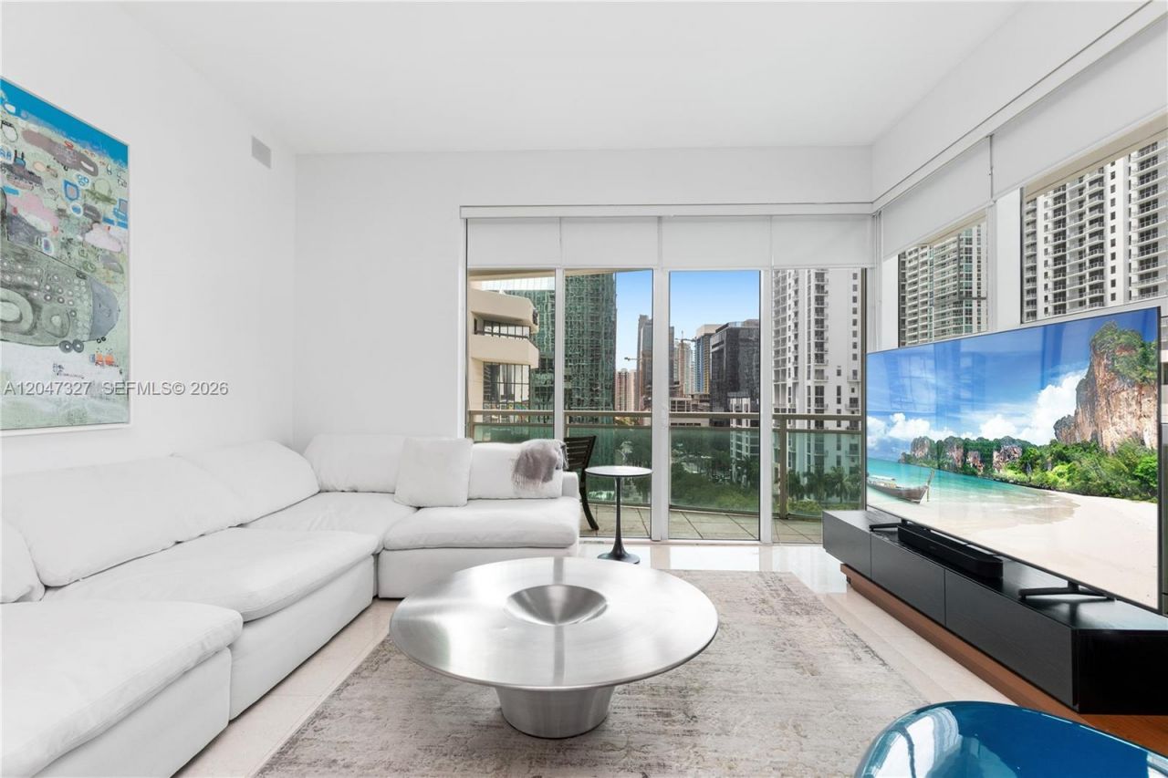 951 Brickell Ave , Unit 1011, Miami, FL 33131 Photo