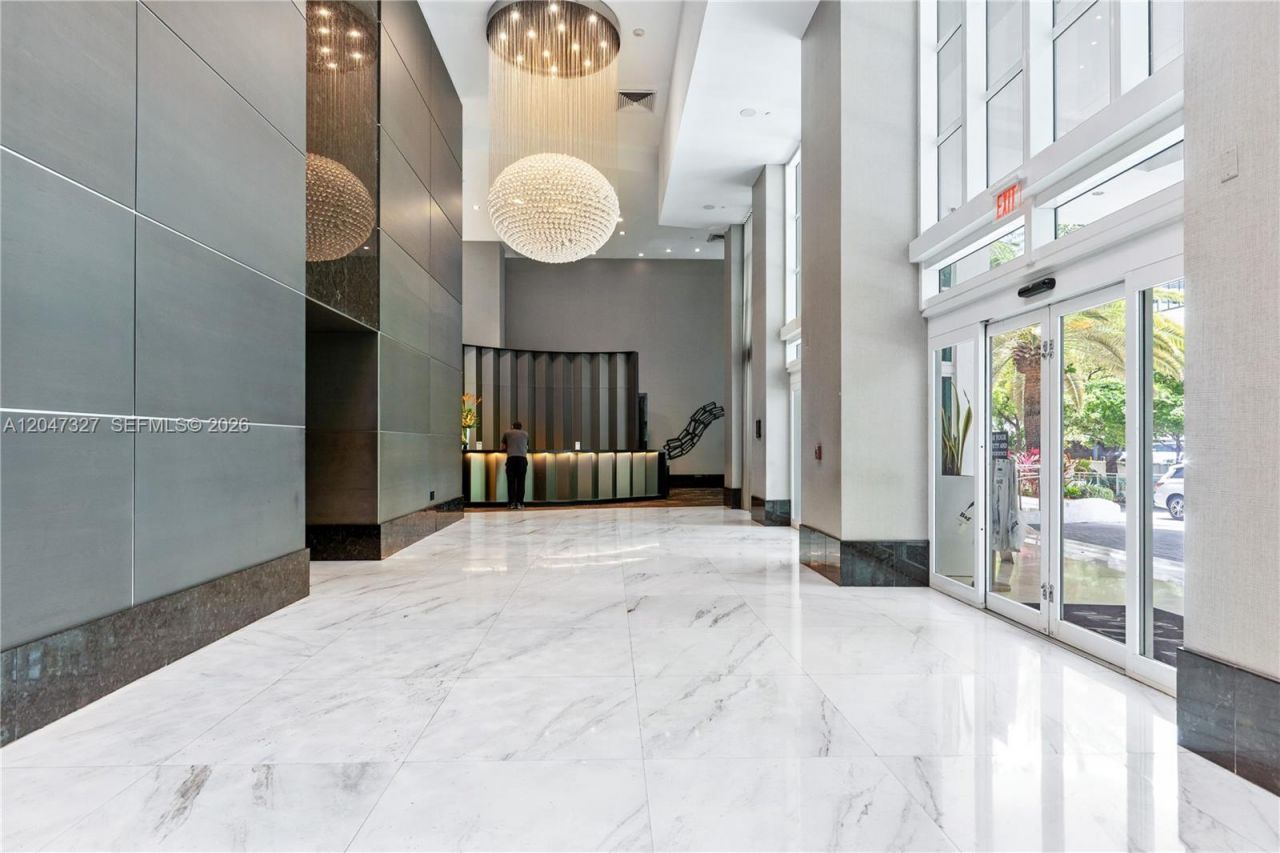 951 Brickell Ave , Unit 1011, Miami, FL 33131 Photo