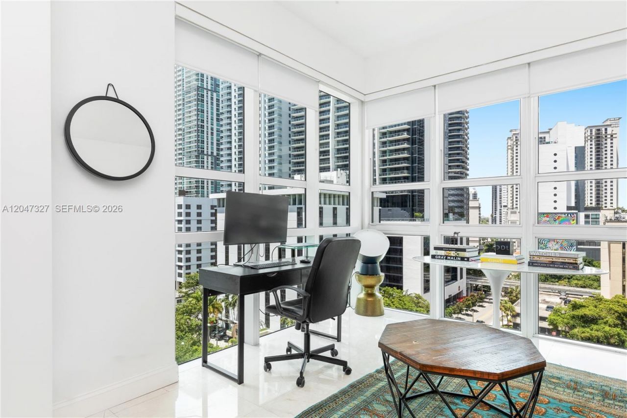 951 Brickell Ave , Unit 1011, Miami, FL 33131 Photo