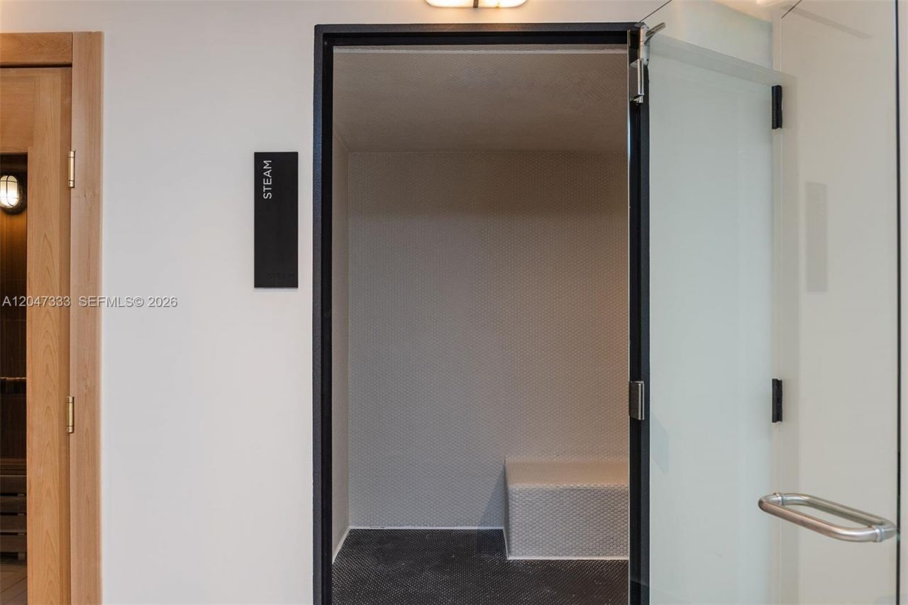 225 N Miami Ave , Unit 3412, Miami, FL 33128 Photo