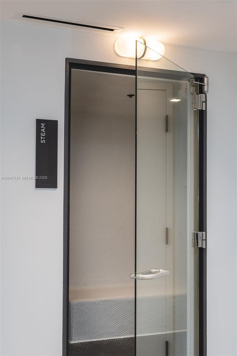 225 N Miami Ave , Unit 3412, Miami, FL 33128 Photo