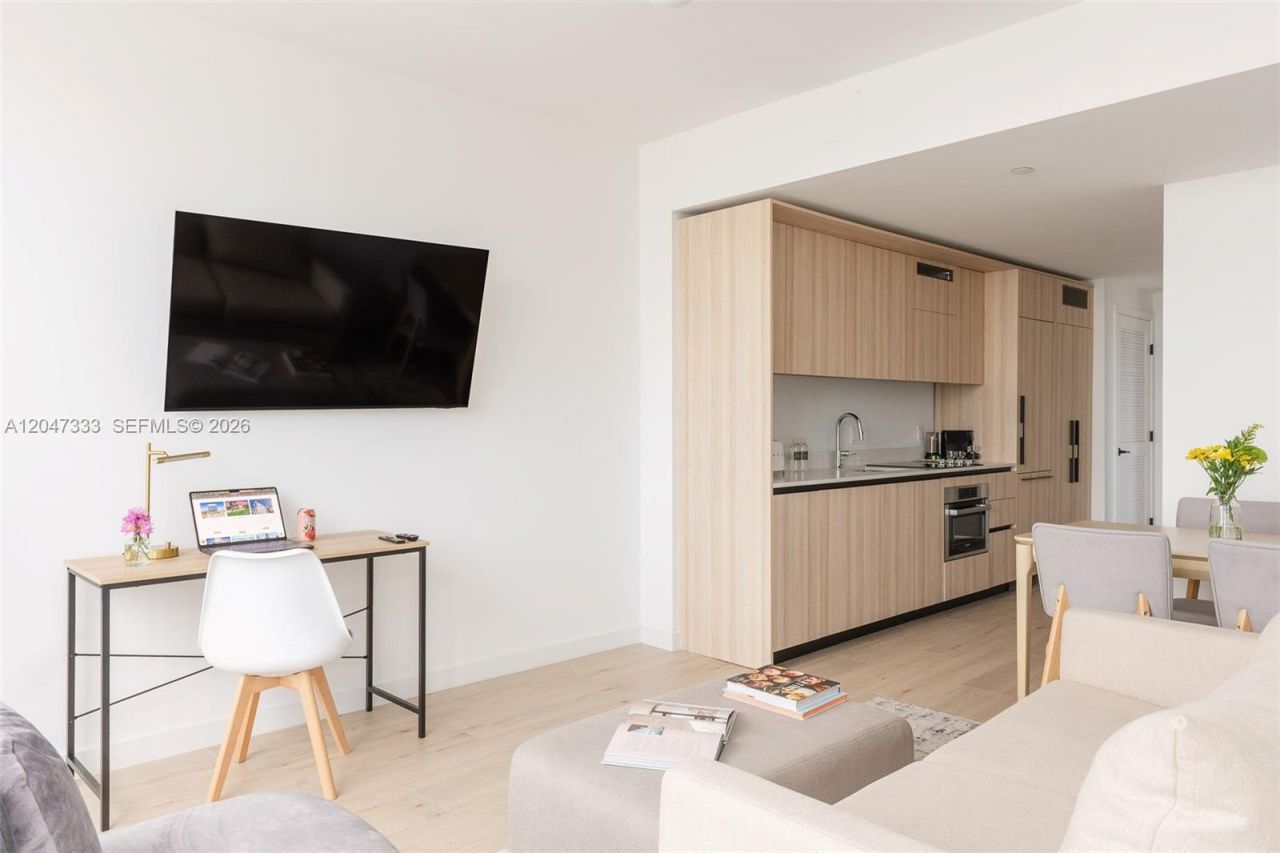 225 N Miami Ave , Unit 3412, Miami, FL 33128 Photo