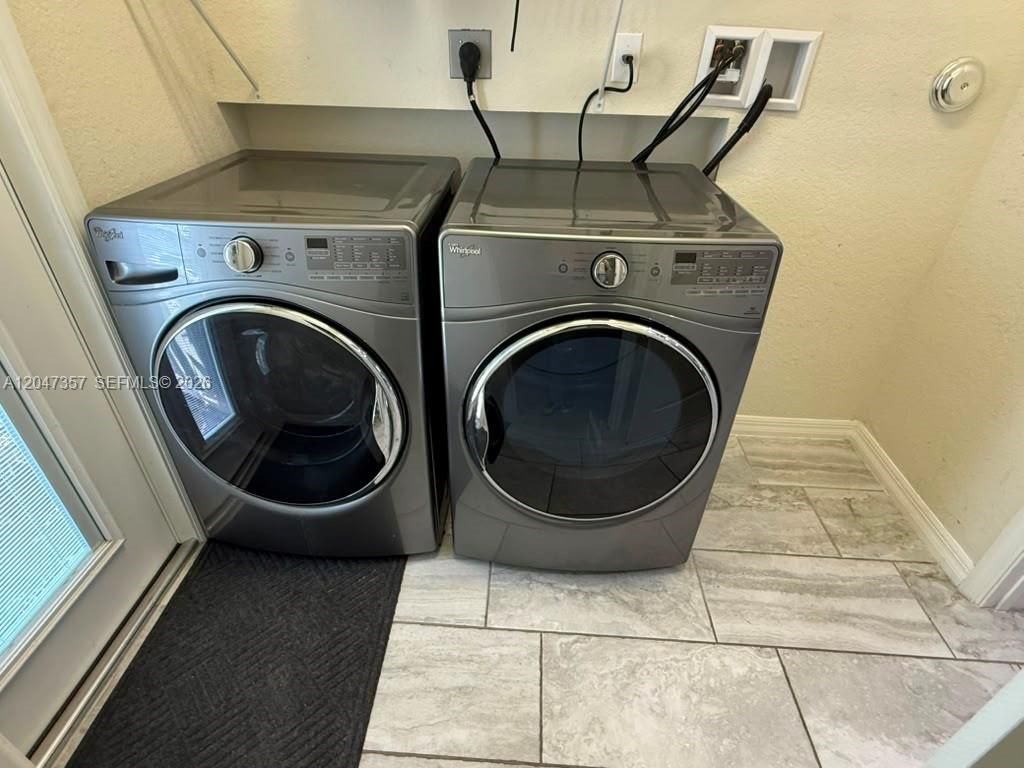 4022 Long Leaf Ln , Unit 4022, Hollywood, FL 33021 Photo