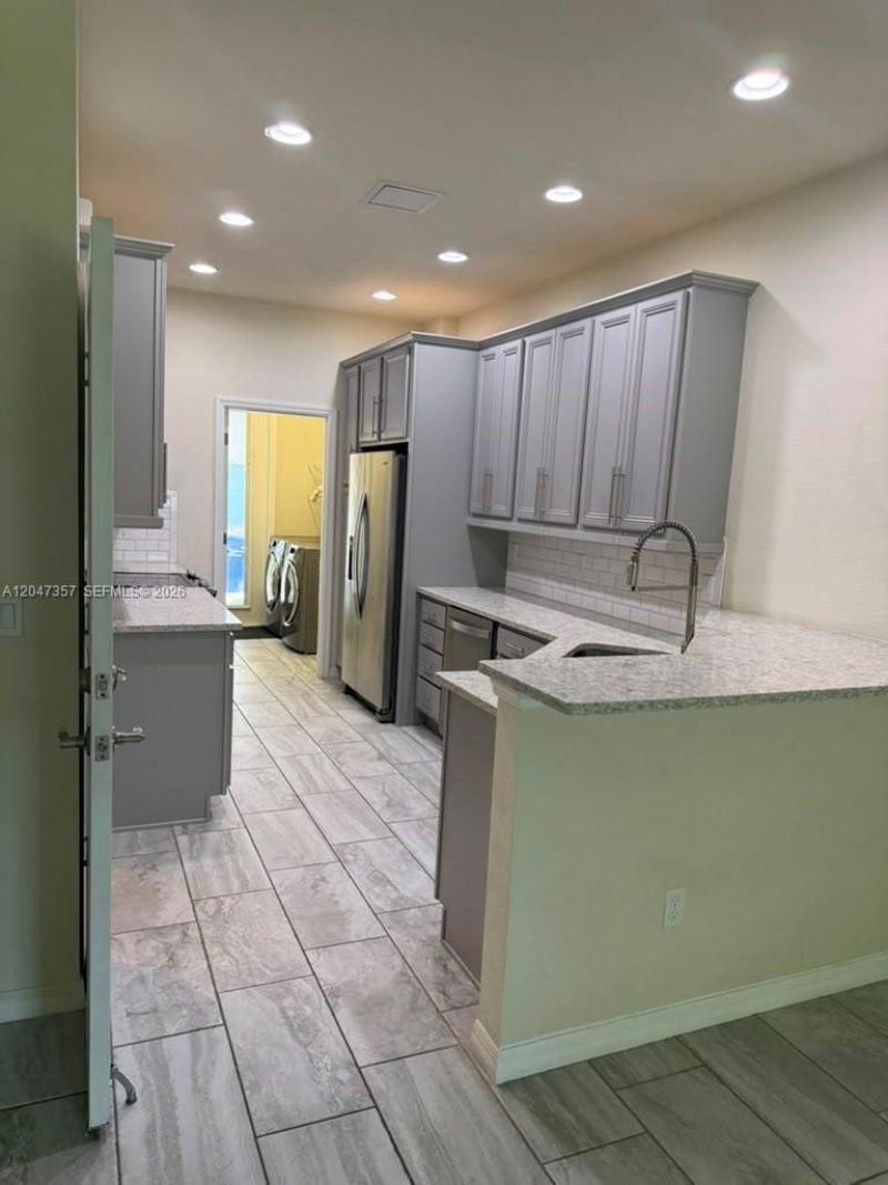 4022 Long Leaf Ln , Unit 4022, Hollywood, FL 33021 Photo