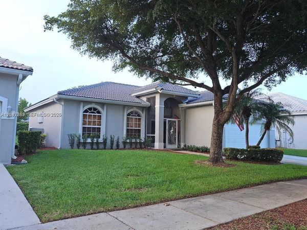 2635 SE 4th Pl , Homestead, FL 33033