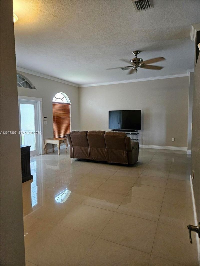 2635 SE 4th Pl , Homestead, FL 33033 Photo