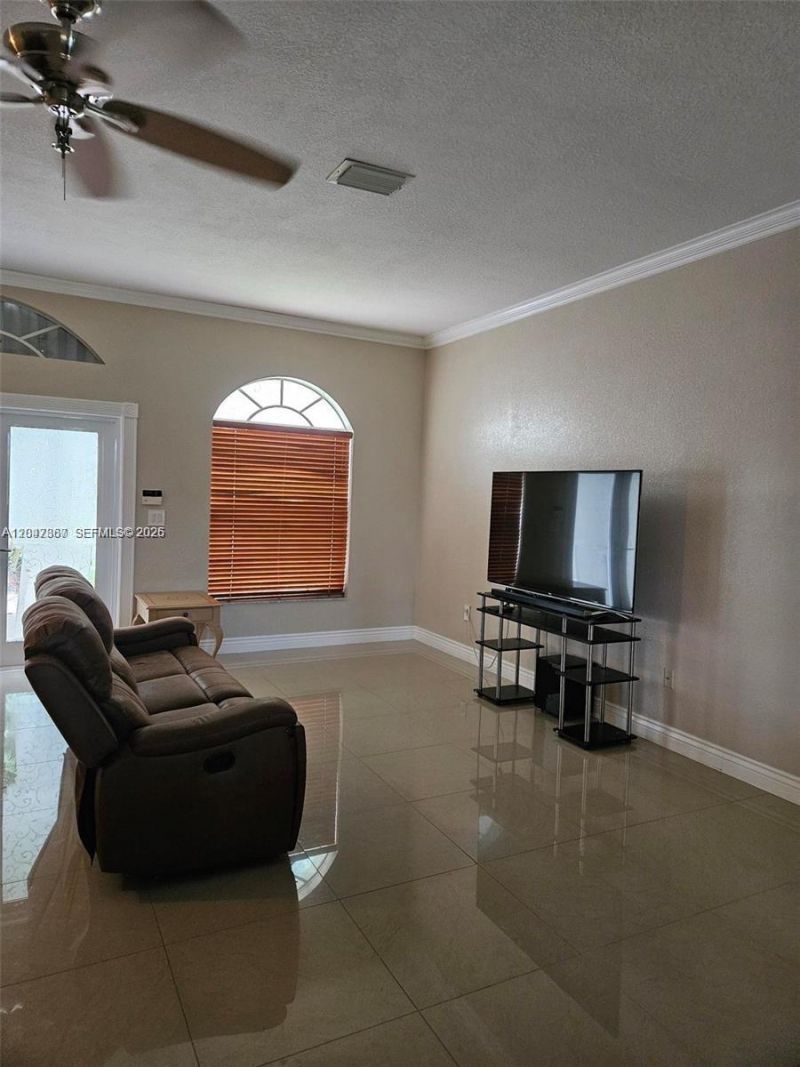 2635 SE 4th Pl , Homestead, FL 33033 Photo