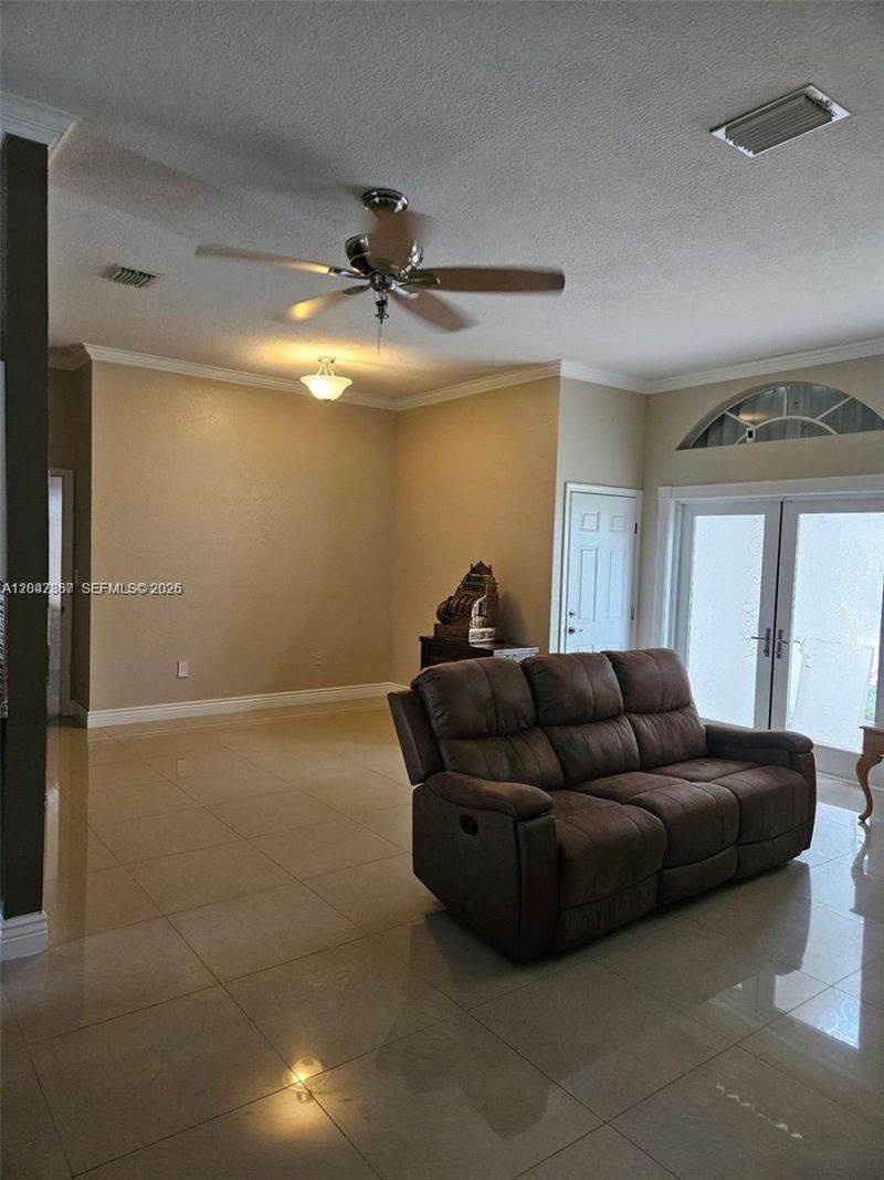 2635 SE 4th Pl , Homestead, FL 33033 Photo
