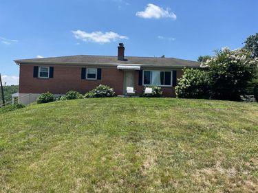 2198 Old Rustburg Road, Lynchburg, VA 24501