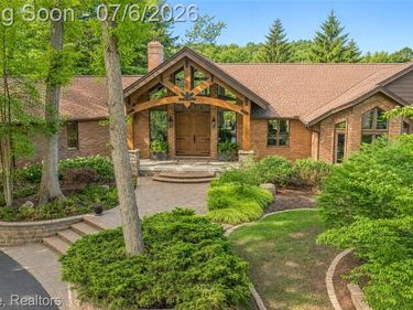 7215 DEER LAKE Court, Independence Twp, MI 48346