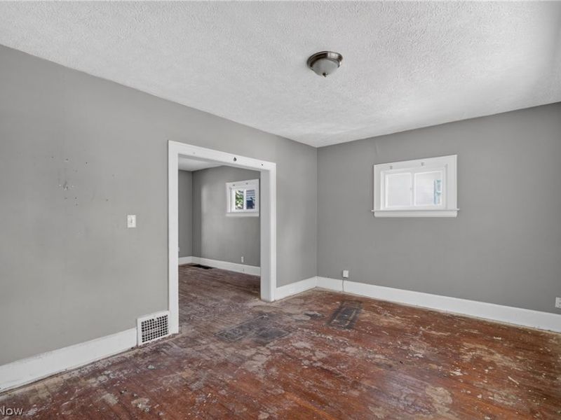 3194 E 132nd Street, Cleveland, OH 44120 Photo 9