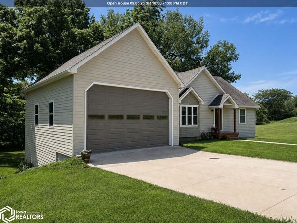 17587 Lakeshore Drive, Moravia, IA 52571