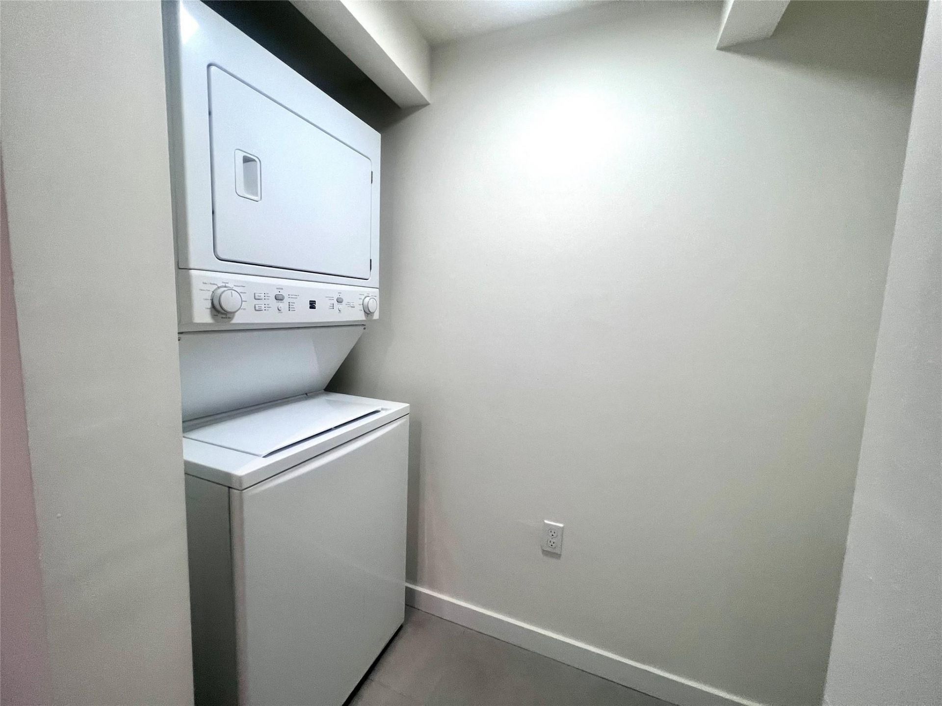729 NW 2 Street, Unit 501, Miami, FL 33128 Photo