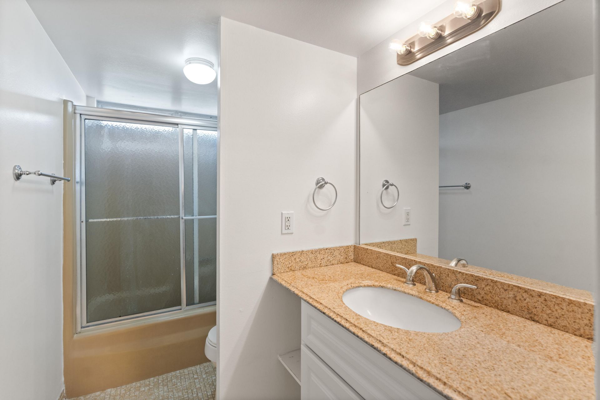 2515 NE 2nd Court, Unit 418, Boynton Beach, FL 33435 Photo