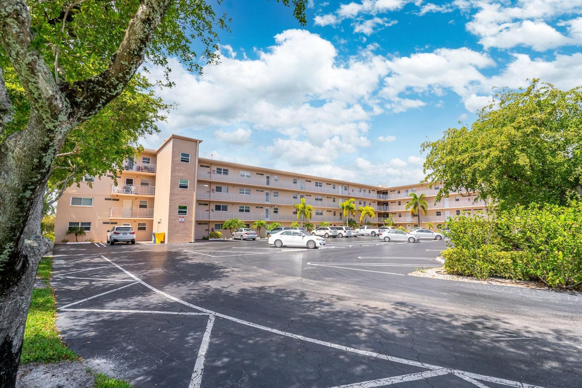 2515 NE 2nd Court, Unit 418, Boynton Beach, FL 33435 Photo