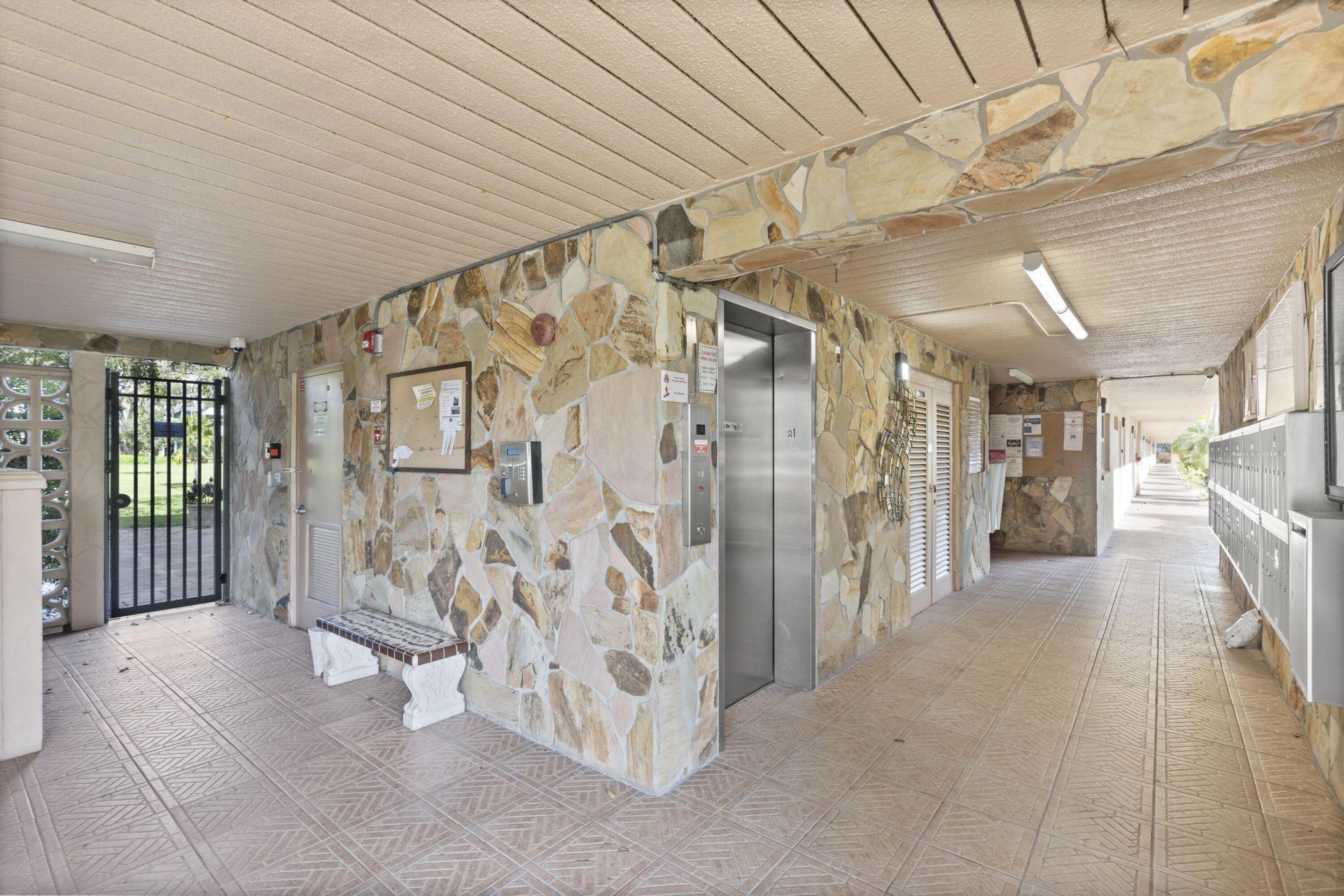 2515 NE 2nd Court, Unit 418, Boynton Beach, FL 33435 Photo