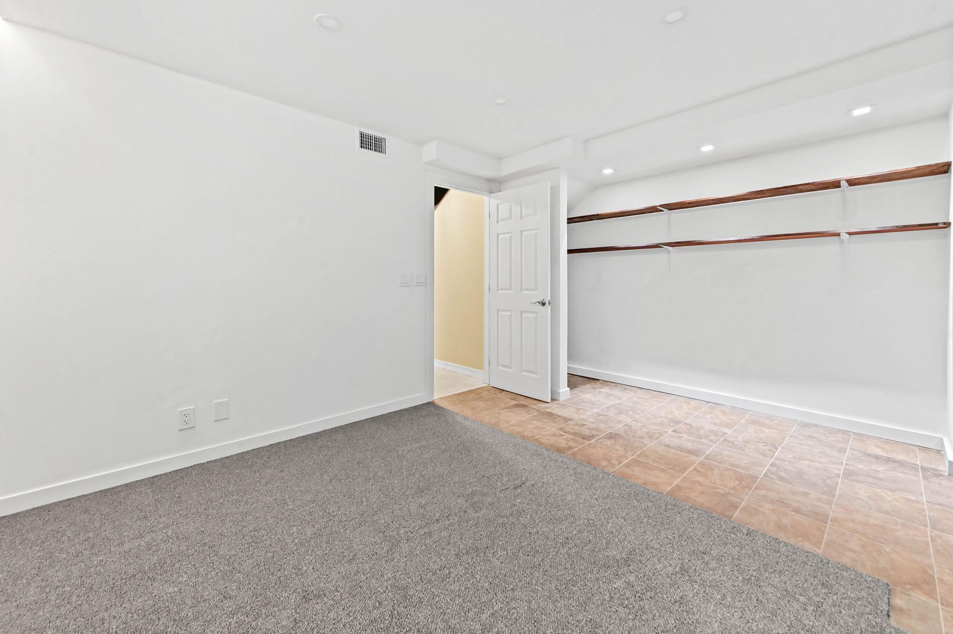 2828 Tennis Club Drive, Unit #202, West Palm Beach, FL 33417 Photo