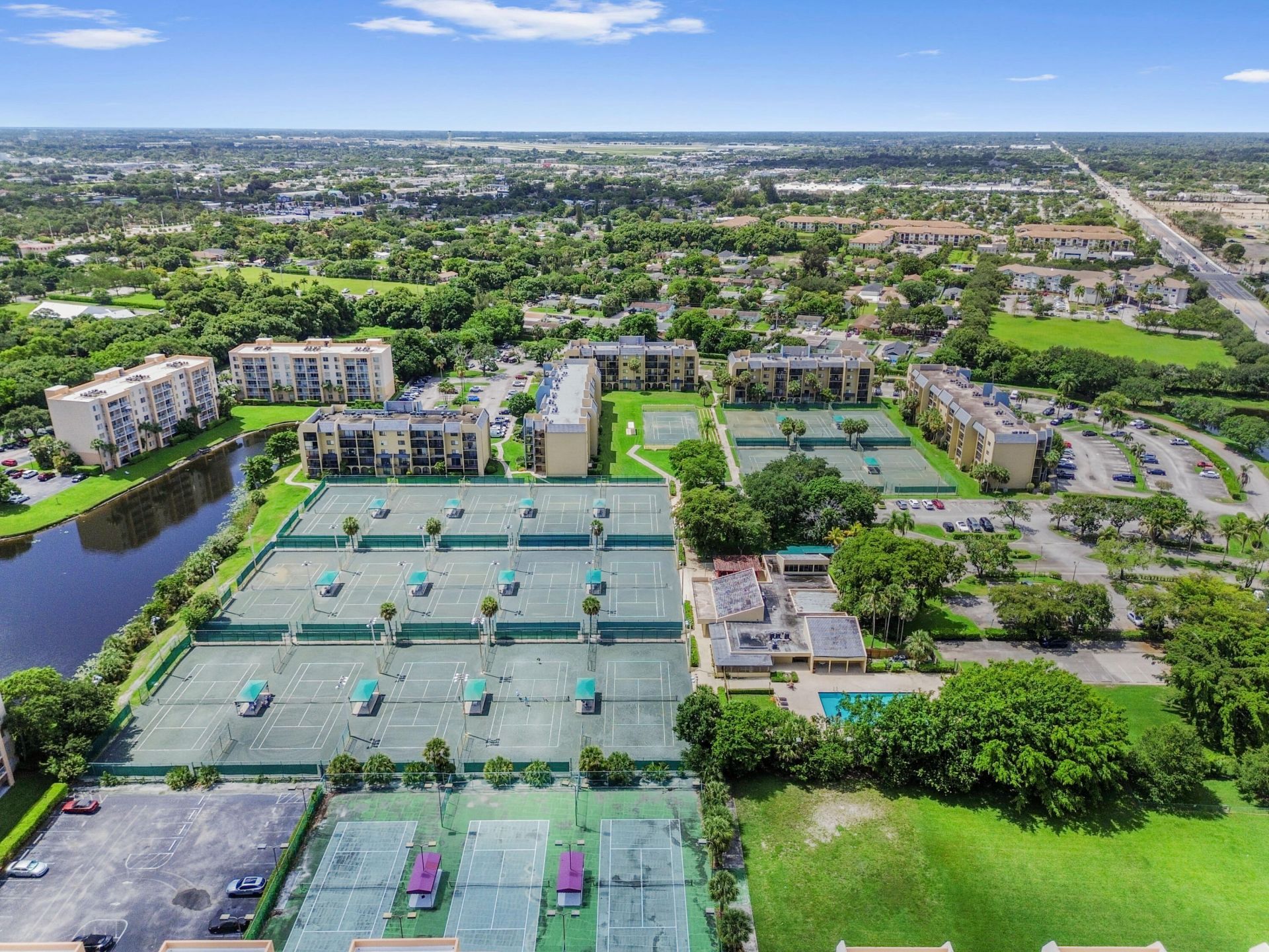 2828 Tennis Club Drive, Unit #202, West Palm Beach, FL 33417 Photo