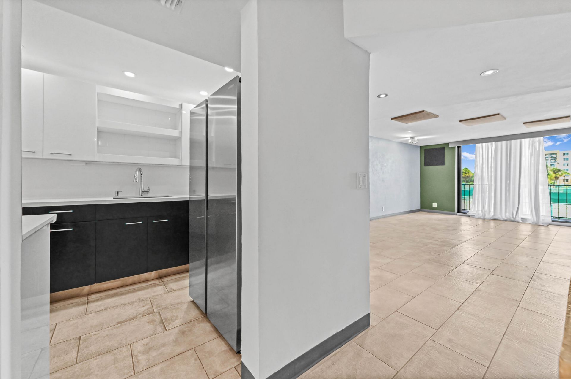 2828 Tennis Club Drive, Unit #202, West Palm Beach, FL 33417 Photo
