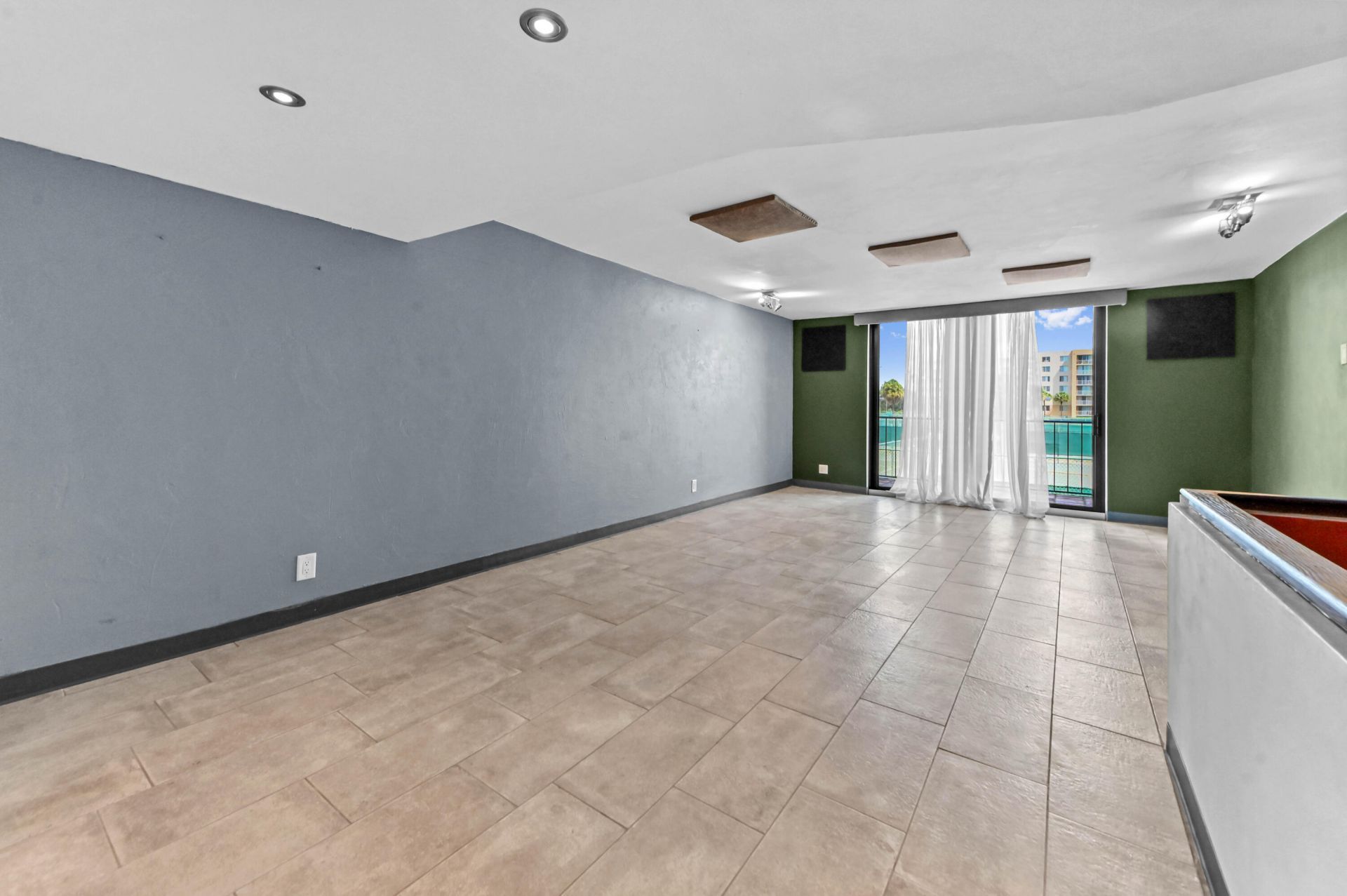 2828 Tennis Club Drive, Unit #202, West Palm Beach, FL 33417 Photo