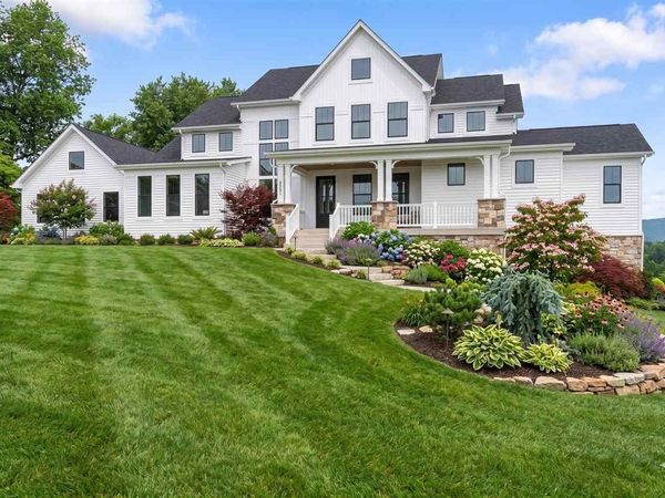 1615 Arrowhead, Harbor Springs, MI 49740
