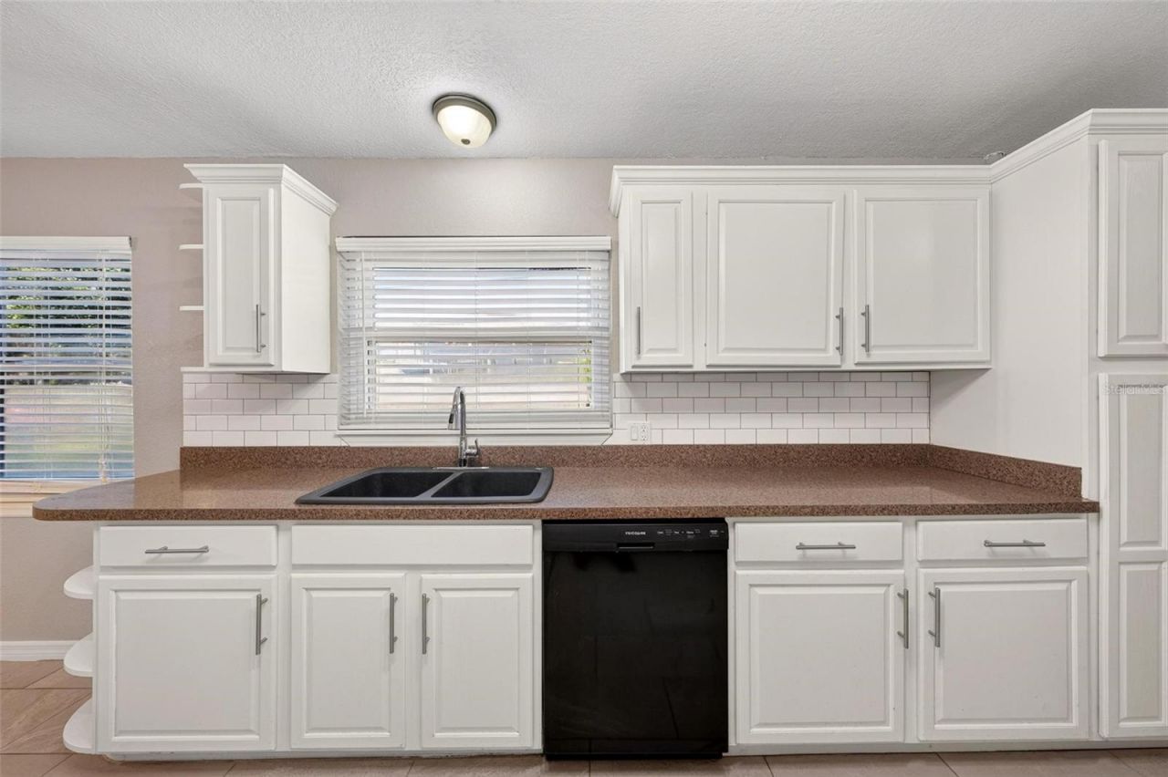610 W Maud Street , Tavares, FL 32778 Photo
