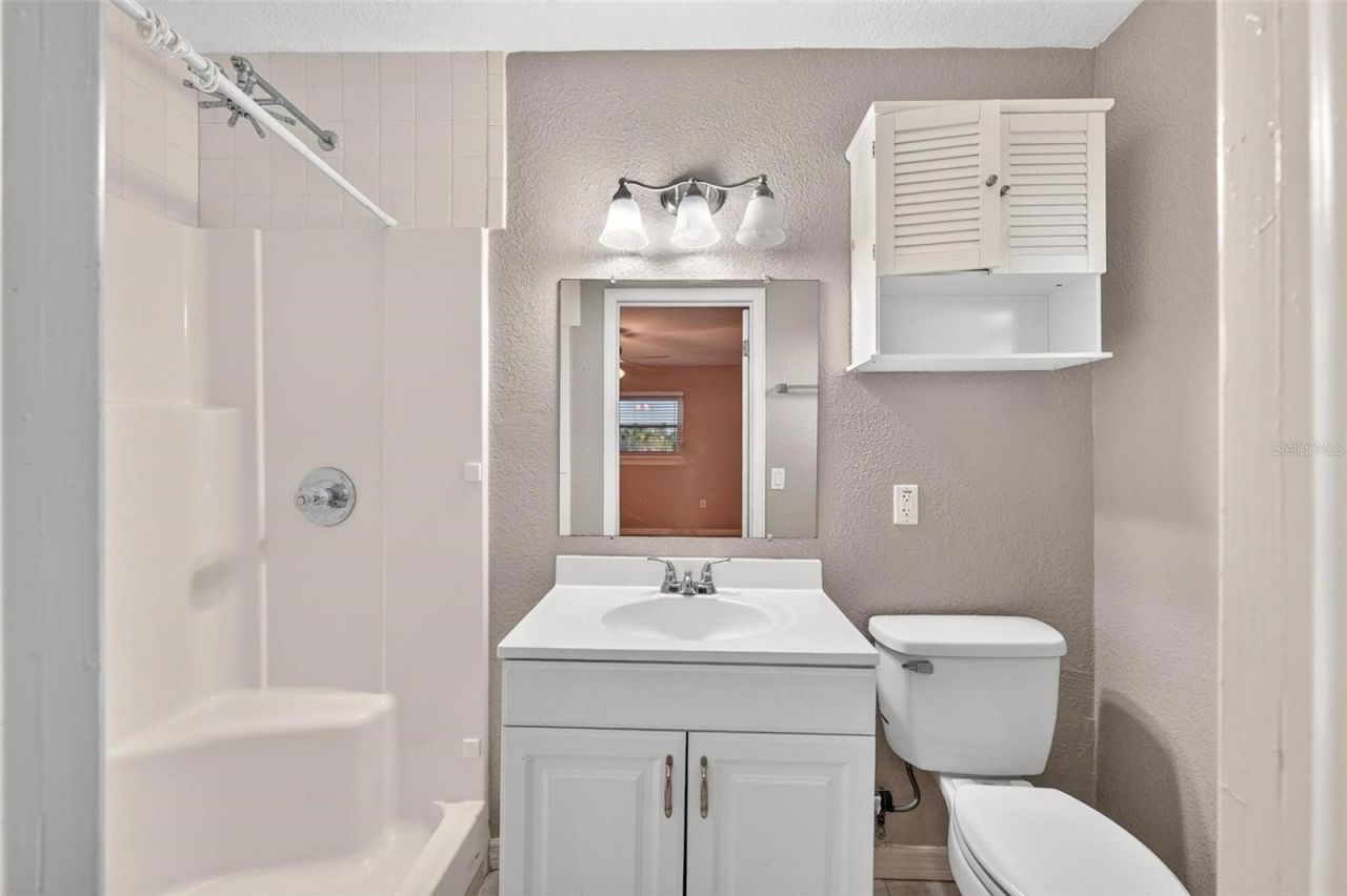610 W Maud Street , Tavares, FL 32778 Photo