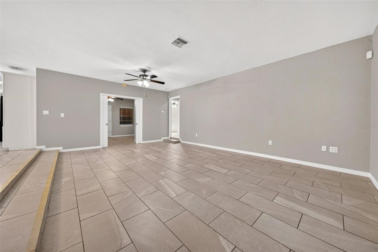 610 W Maud Street , Tavares, FL 32778 Photo