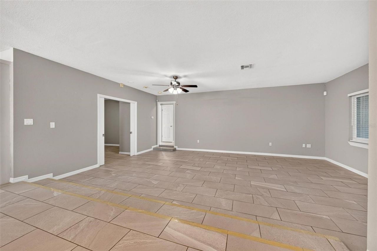 610 W Maud Street , Tavares, FL 32778 Photo